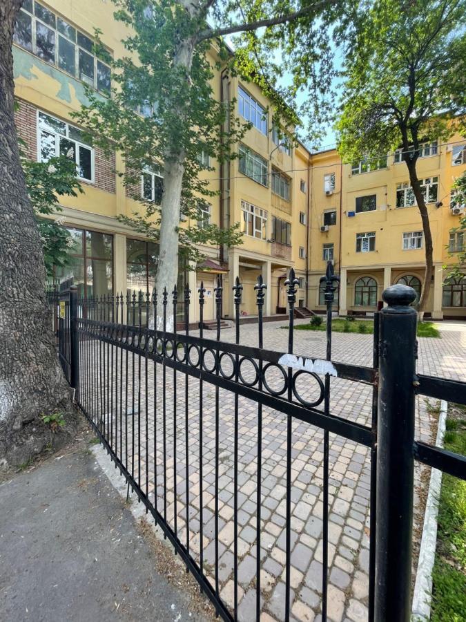 Amir Temur Apartment In Center After Renovation タシュケント エクステリア 写真