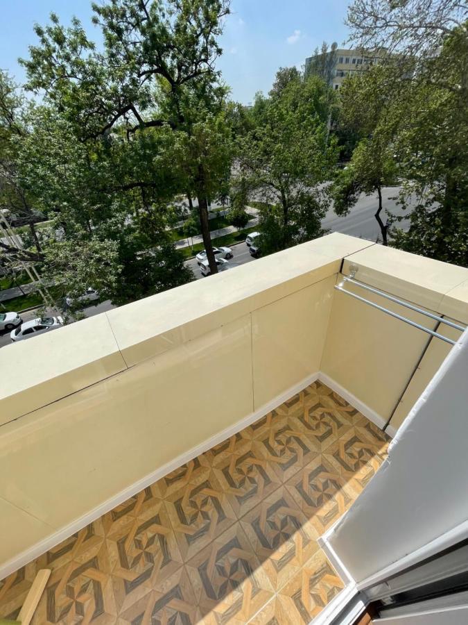 Amir Temur Apartment In Center After Renovation タシュケント エクステリア 写真