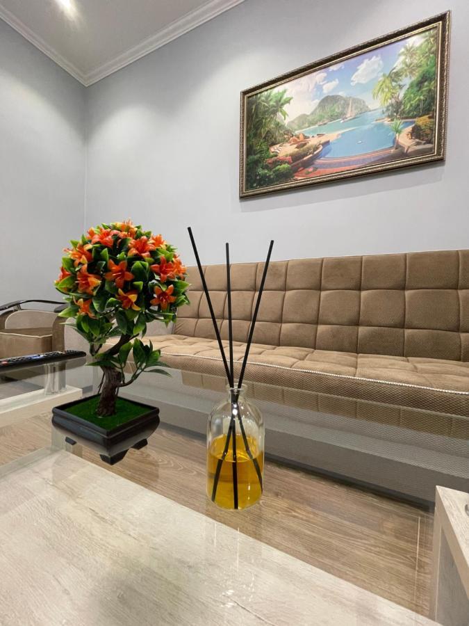 Amir Temur Apartment In Center After Renovation タシュケント エクステリア 写真